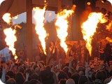 Zumindest mit feurigem Start: Testament